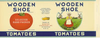 Show product details for WOOD SHOE TOMATOE